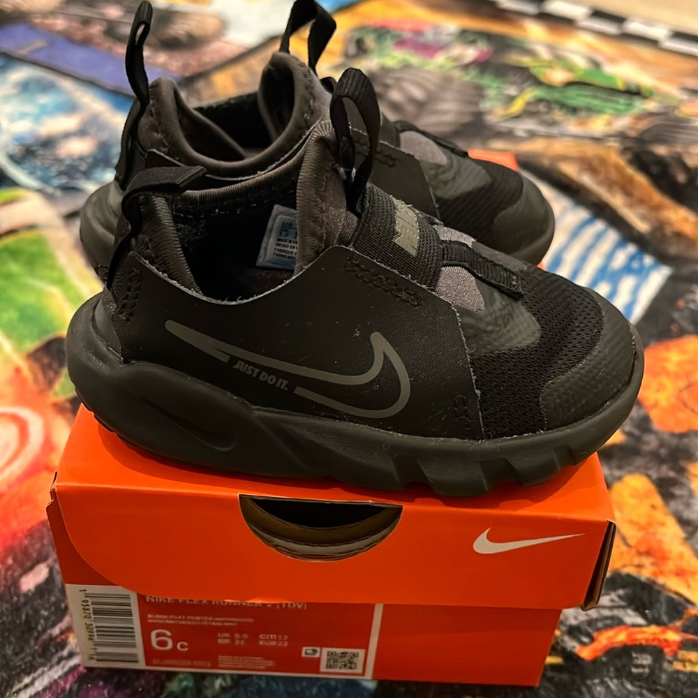 Nike Flex Runner 2
Boys' Toddler 6C